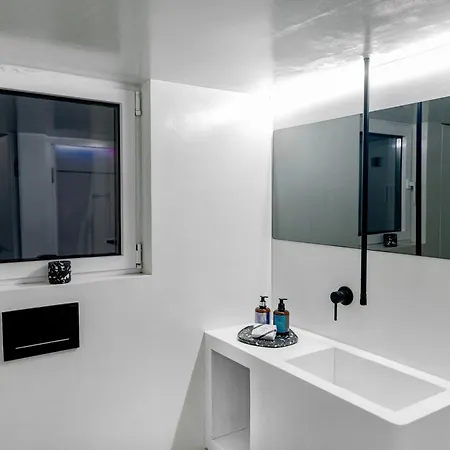 Athenian Noir Blanc Penthouse - Breathtaking View - Center Apartment *